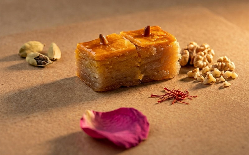 TERRA — walnut layered pastry